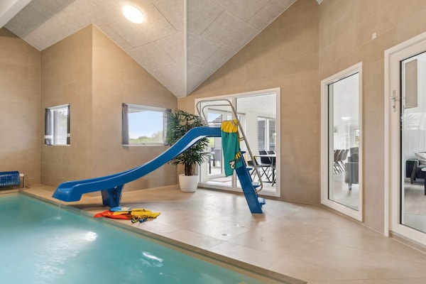 Foto van 5 sterren vakantie huis in Løkken - Vakantiehuis in Løkken - Pool