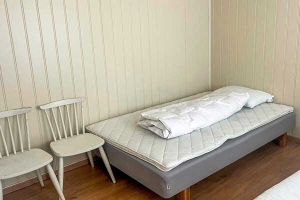 Foto van 4 Personen vakantie huis in Haugsvær - Vakantiehuis in Haugsvær - Indoor
