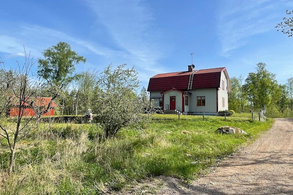 Foto van Afgelegen huis met tuin en meren - Vakantiehuis in Kristdala - Outdoor