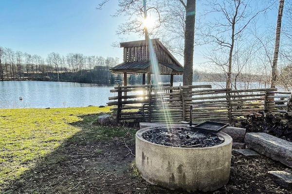 Foto van Afgelegen huis met tuin en meren - Vakantiehuis in Kristdala - Untagged