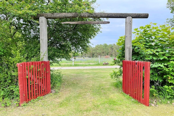 Foto van Verblijf in een schuur in het hart van Gotland - Vakantiehuis in Katthammarsvik - Outdoor