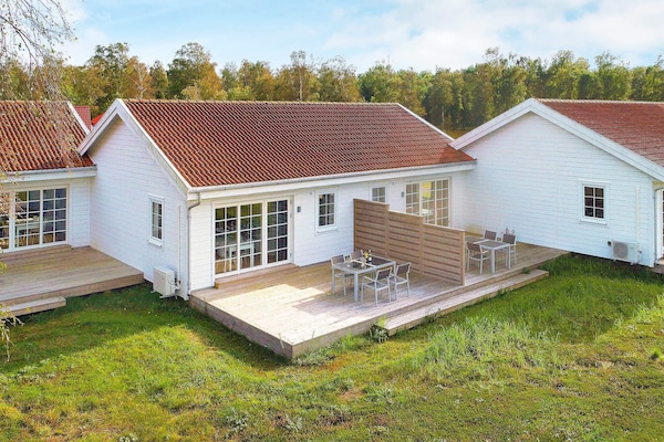 Foto van Gezellig Scandinavisch vakantiehuis in Læsø - Vakantiehuis in Læsø - Outdoor