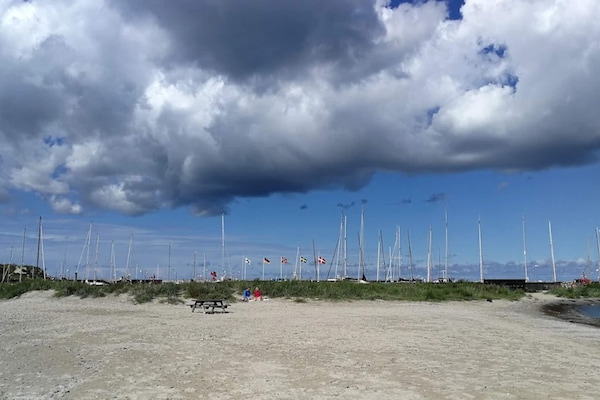 Foto van 6 Personen vakantie huis in Dronningmølle - Vakantiehuis in Dronningmølle - WaterView