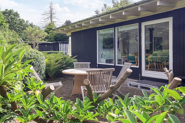 Foto van 6 Personen vakantie huis in Dronningmølle - Vakantiehuis in Dronningmølle - Outdoor
