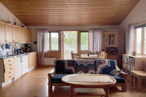Foto van Cottage met uitzicht op zee en sauna - Vakantiehuis in VÄDDÖ - Indoor