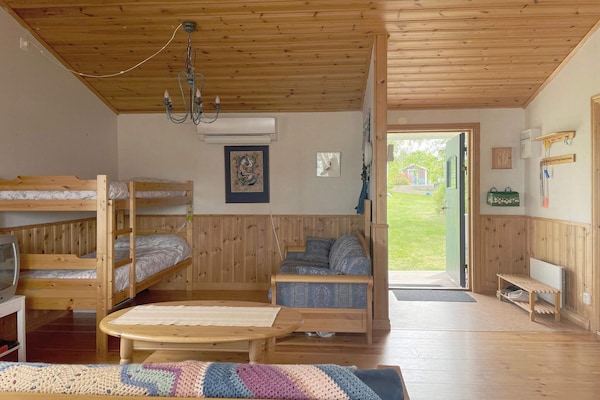 Foto van Cottage met uitzicht op zee en sauna - Vakantiehuis in VÄDDÖ - Indoor