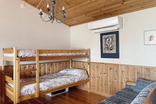 Foto van Cottage met uitzicht op zee en sauna - Vakantiehuis in VÄDDÖ - Indoor