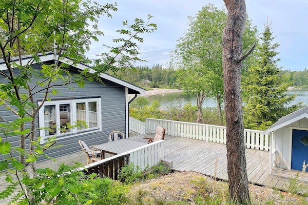 Foto van Cottage met uitzicht op zee en sauna - Vakantiehuis in VÄDDÖ - Outdoor