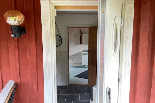 Foto van Rustig bosretraite met huisje - Vakantiehuis in ARKELSTORP - Outdoor