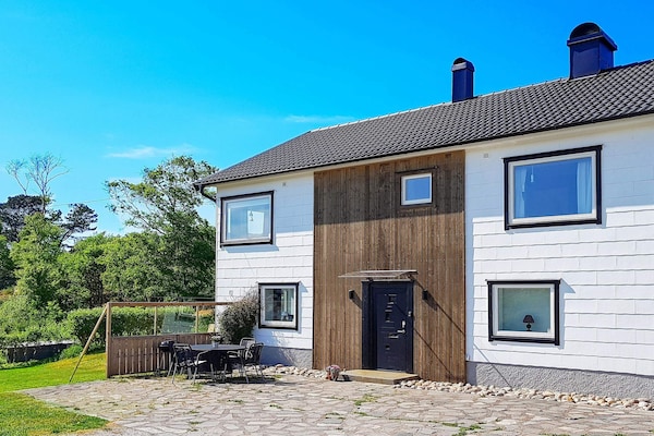 Foto van 4 persoons vakantie huis in HÄLLEVIKSSTRAND - Vakantiehuis in HÄLLEVIKSSTRAND - Outdoor