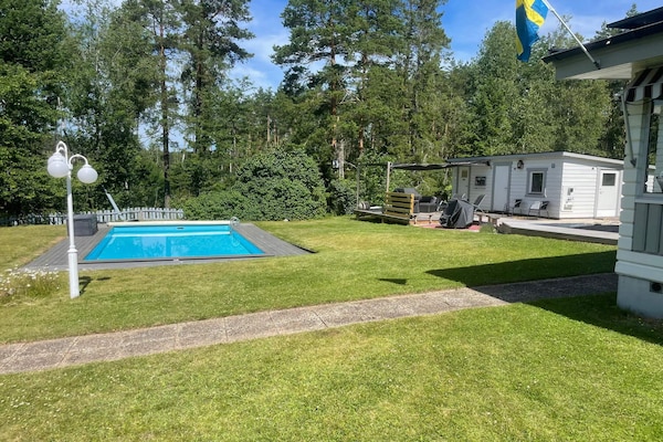 Foto van Villa in de archipel met zwembad en terras - Vakantiehuis in GAMLEBY - Outdoor