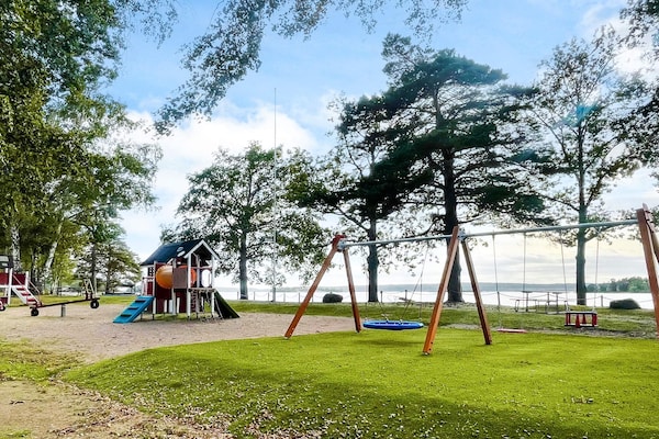 Foto van Villa in de archipel met zwembad en terras - Vakantiehuis in GAMLEBY - Untagged