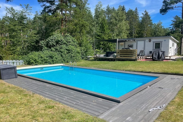 Foto van Villa in de archipel met zwembad en terras - Vakantiehuis in GAMLEBY - Outdoor