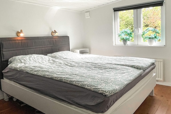 Foto van Villa in de archipel met zwembad en terras - Vakantiehuis in GAMLEBY - Indoor