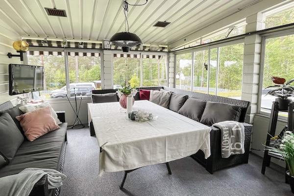 Foto van Villa in de archipel met zwembad en terras - Vakantiehuis in GAMLEBY - Indoor