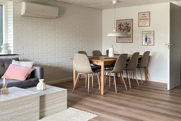 Foto van Huisdiervriendelijk verblijf vlakbij het strand - Vakantiehuis in Dannemare - Indoor
