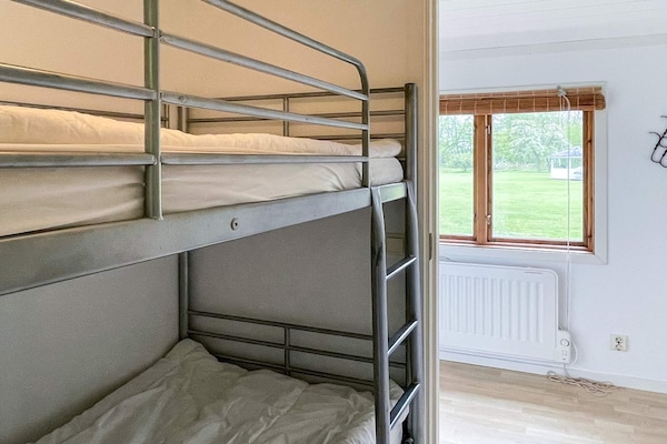 Foto van 6 Personen vakantie huis in LÖTTORP - Vakantiehuis in LÖTTORP - Indoor
