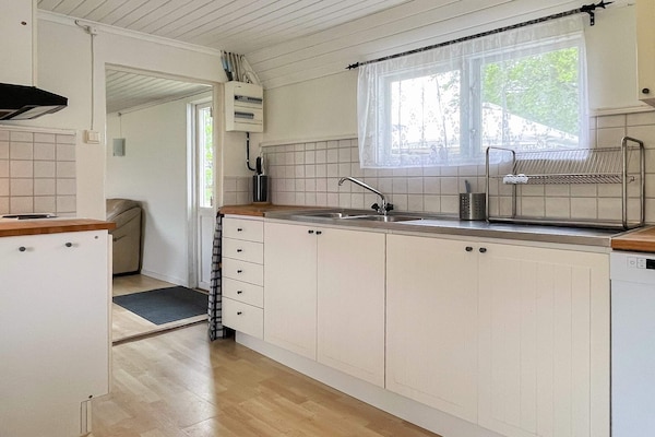 Foto van 6 Personen vakantie huis in LÖTTORP - Vakantiehuis in LÖTTORP - Indoor