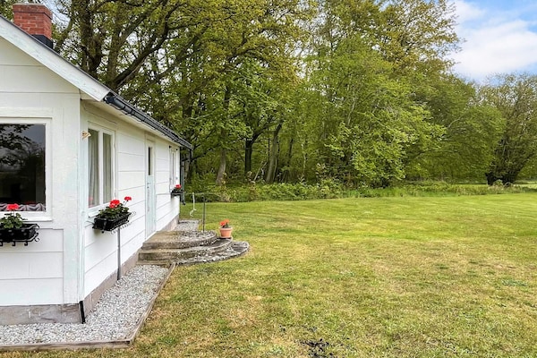 Foto van 6 Personen vakantie huis in LÖTTORP - Vakantiehuis in LÖTTORP - Outdoor