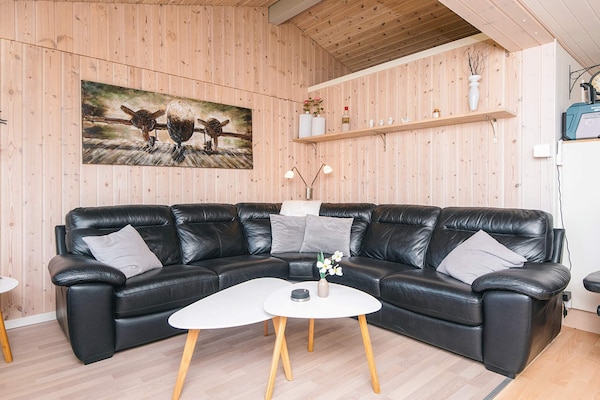 Foto van Huis met houtkachel en aanbouw - Vakantiehuis in Hemmet - Indoor