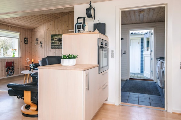 Foto van Huis met houtkachel en aanbouw - Vakantiehuis in Hemmet - Indoor