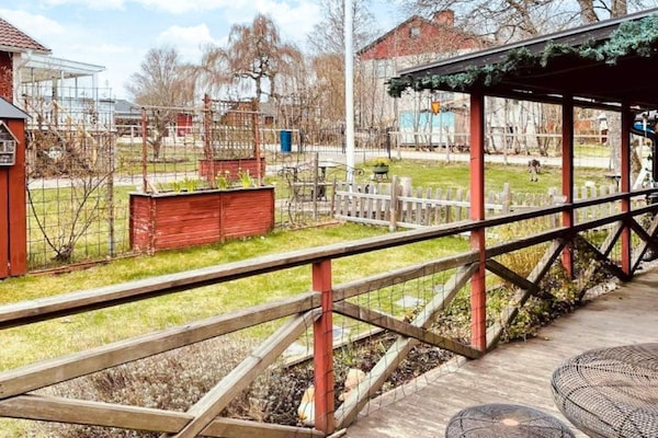 Foto van 6 Personen vakantie huis in Kosta - Vakantiehuis in Kosta - Outdoor