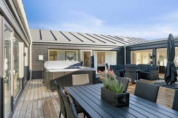 Foto van 5 sterren vakantie huis in Hasle - Vakantiehuis in Hasle - Outdoor
