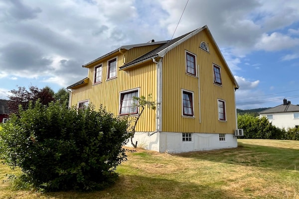 Foto van 4 sterren vakantie huis in Hornnes - Vakantiehuis in Hornnes - Outdoor
