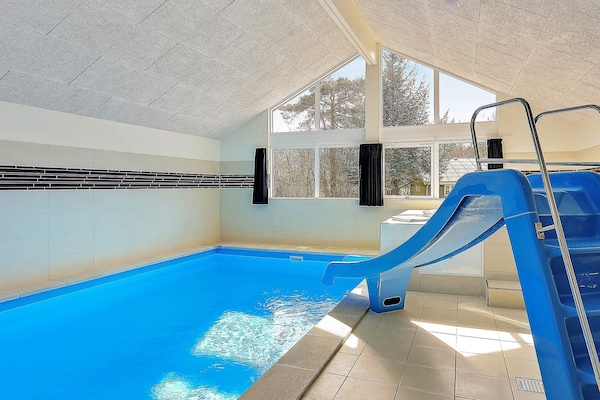 Foto van Luxe zwembadresort Udsholt - Vakantiehuis in Græsted - Pool