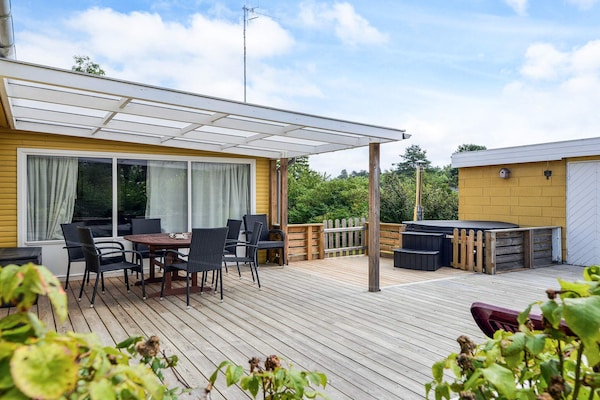Foto van Gerenoveerd vakantiehuis in een rustige omgeving - Vakantiehuis in Ebeltoft - Outdoor