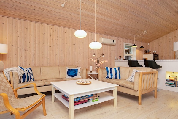 Foto van Gerenoveerd huisje in Bratten - bij Traum - Vakantiehuis in Jerup - Indoor