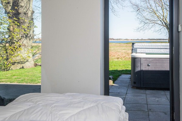 Foto van Ontspanning met bubbelbad in de buitenlucht - Vakantiehuis in Haderslev - View