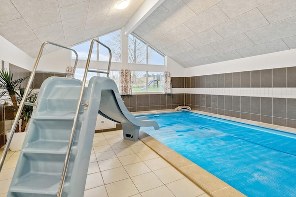 Foto van Luxe Zwembad Retreat -- By Traum Ferienwohnungen - Vakantiehuis in Vejby - Pool