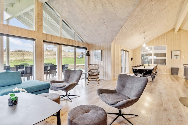 Foto van Luxe Zwembad Retreat -- By Traum Ferienwohnungen - Vakantiehuis in Vejby - Indoor