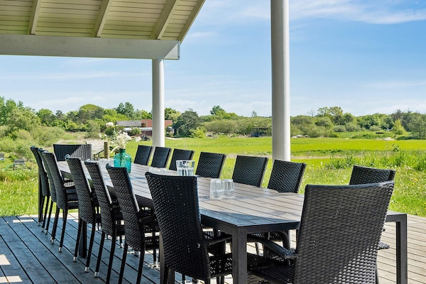 Foto van Luxe Zwembad Retreat -- By Traum Ferienwohnungen - Vakantiehuis in Vejby - View