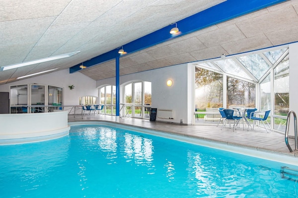 Foto van Luxe retraite met zwembad -- By Traum Ferienwohnungen - Pool