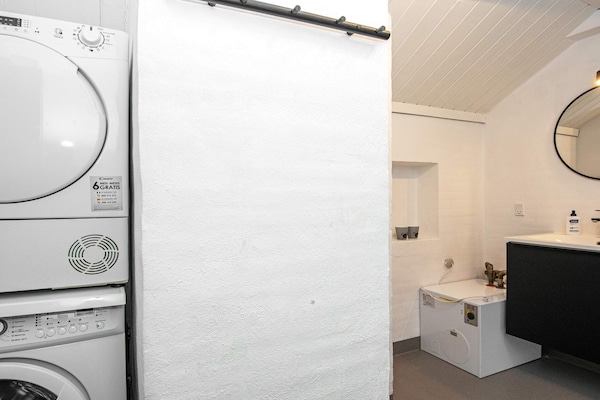 Foto van Luxe retraite met zwembad -- By Traum Ferienwohnungen - Indoor