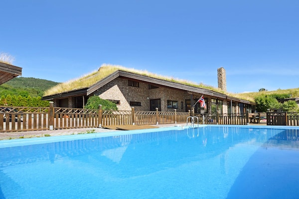 Foto van 5 persoons vakantie huis in EIDSVÅG - Vakantiehuis in Eidsvåg - Pool