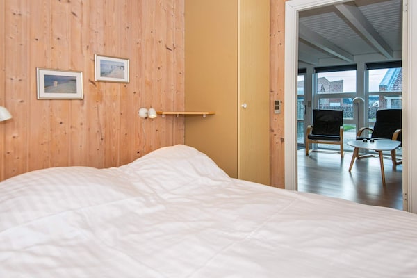 Foto van 4 persoons vakantie huis op een vakantie park in Hemmet - Indoor