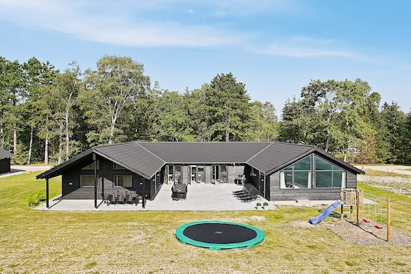 Foto van Verblijf in een gezellige villa met zwembad. - Vakantiehuis in Frederiksværk - Outdoor
