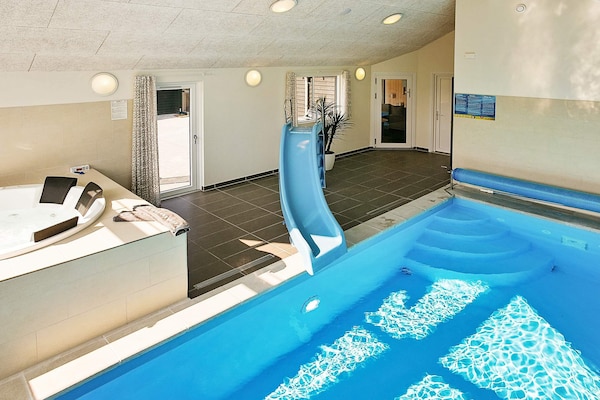 Foto van Verblijf in een gezellige villa met zwembad. - Vakantiehuis in Frederiksværk - Pool