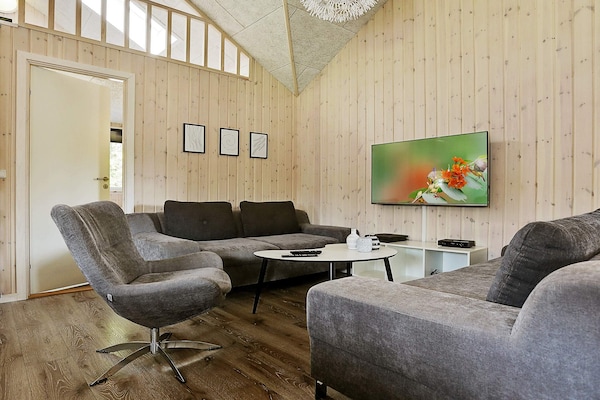 Foto van Verblijf in een gezellige villa met zwembad. - Vakantiehuis in Frederiksværk - Indoor