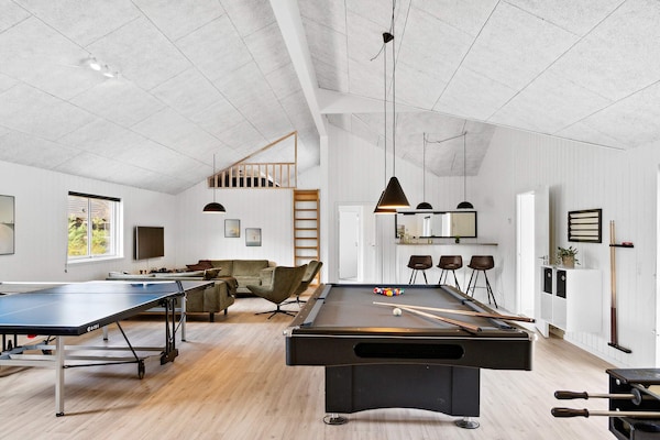 Foto van Luxe vakantieverblijf met zwembad - Vakantiehuis in Frederiksværk - Untagged