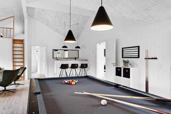 Foto van Luxe vakantieverblijf met zwembad - Vakantiehuis in Frederiksværk - Untagged
