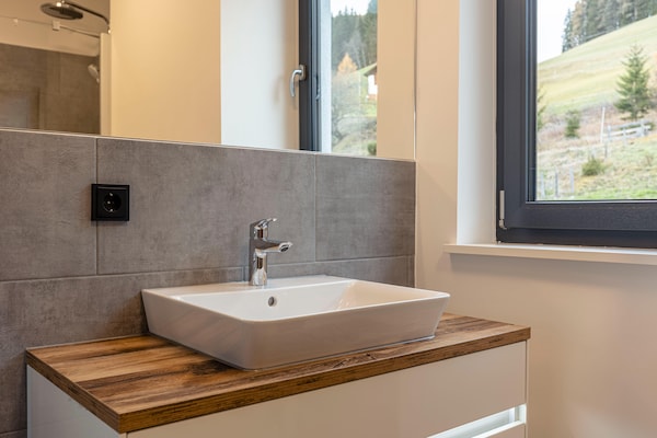 Foto van Apartment met infinity pool - Vakantiehuis in St. Martin am Tennengebirge - BathRoom