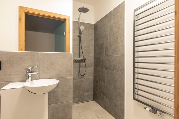 Foto van Apartment met infinity pool - Vakantiehuis in St. Martin am Tennengebirge - BathRoom