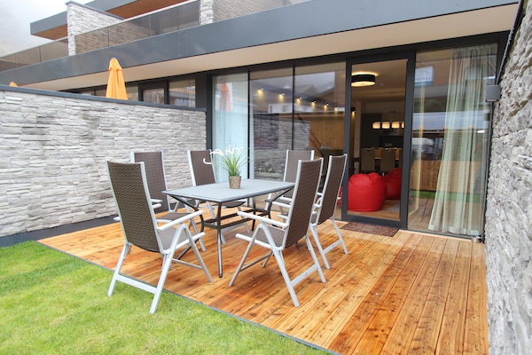 Foto van Appartement in Neukirchen bij Skilift - Vakantiehuis in Neukirchen am Großvenediger - TerraceBalcony