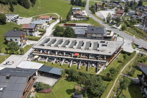 Foto van Alpenappartement bij de skilift voor 8 personen - Vakantiehuis in Neukirchen am Großvenediger - AreaSummer1KM