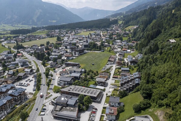 Foto van Alpenappartement bij de skilift voor 8 personen - Vakantiehuis in Neukirchen am Großvenediger - AreaSummer5KM