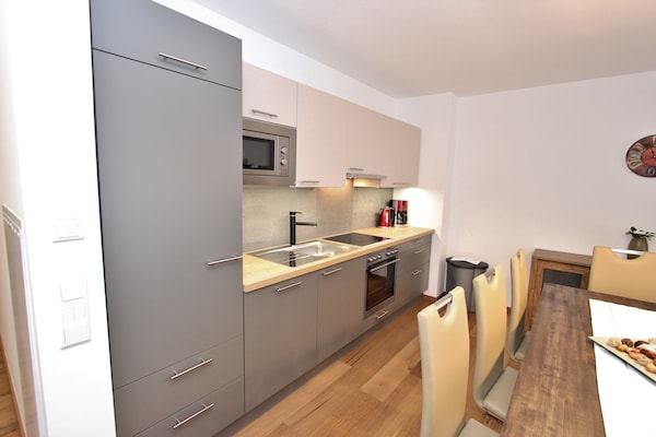 Foto van Appartement in Neukirchen bij Skilift - Vakantiehuis in Neukirchen am Großvenediger - Kitchen